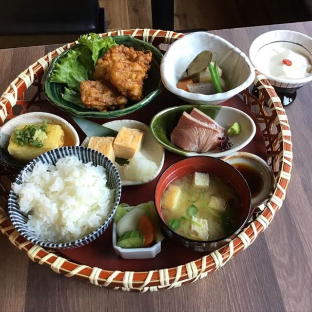 和つき 公式 浦和の居酒屋といえば四季折々の旬な一品料理が楽しめる和つきです